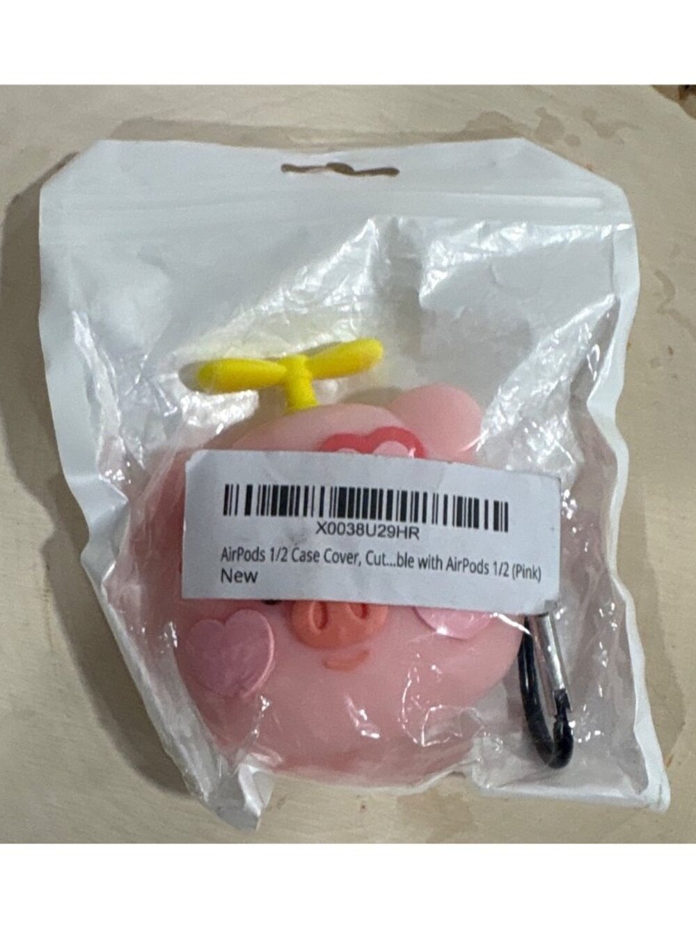 Pig-Themed AirPods 1 & 2 Case Pink Silicone With Keychain Clip - Picture 5 of 5
